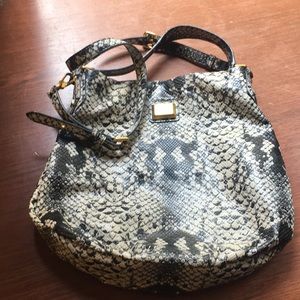 Vegan snakeskin-like crossbody bag